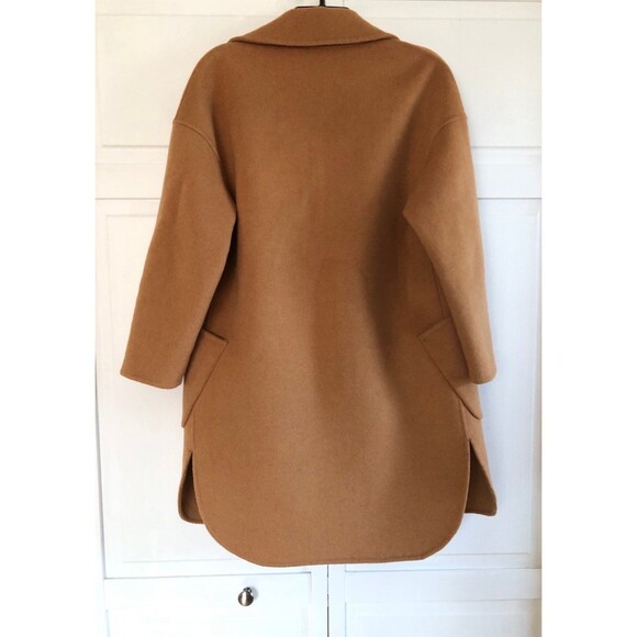 Oversized Coat - Picture 6 of 7